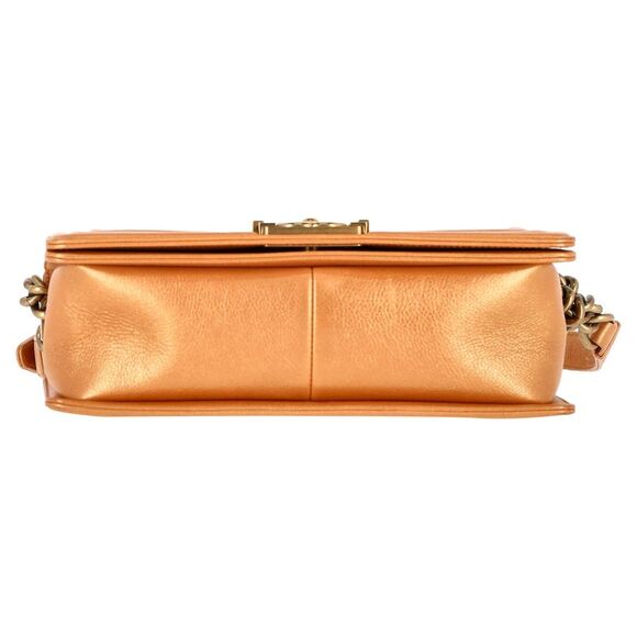 Chanel Quilted Medium Boy Flap Bag in Brown Lambskin Leather - Picture 4 of 8